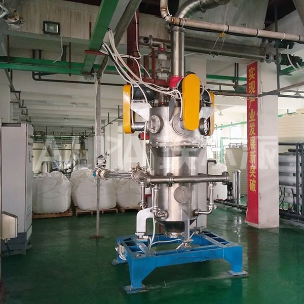 <a href=http://www.kang-hui.com/chanpin/27.html target=_blank class=infotextkey>氣流粉碎機(jī)</a>現(xiàn)場圖